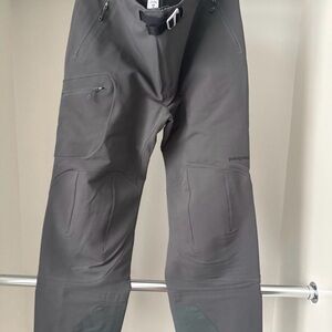 Patagonia Men's Charcoal Cargo Pants